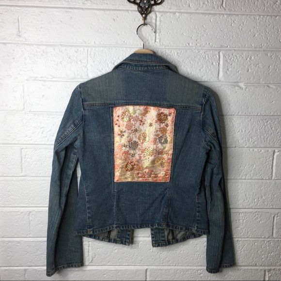 Bisou Bisou Jackets & Blazers - Bisou Bisou denim jacket